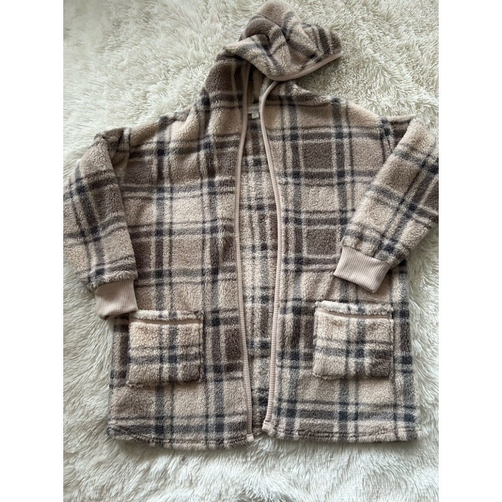Koolaburra by UGG Jacket with hoodie - size S